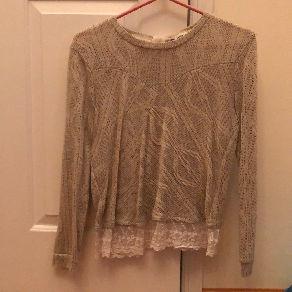 Monteau Girl Cremé sweater with embroidery.